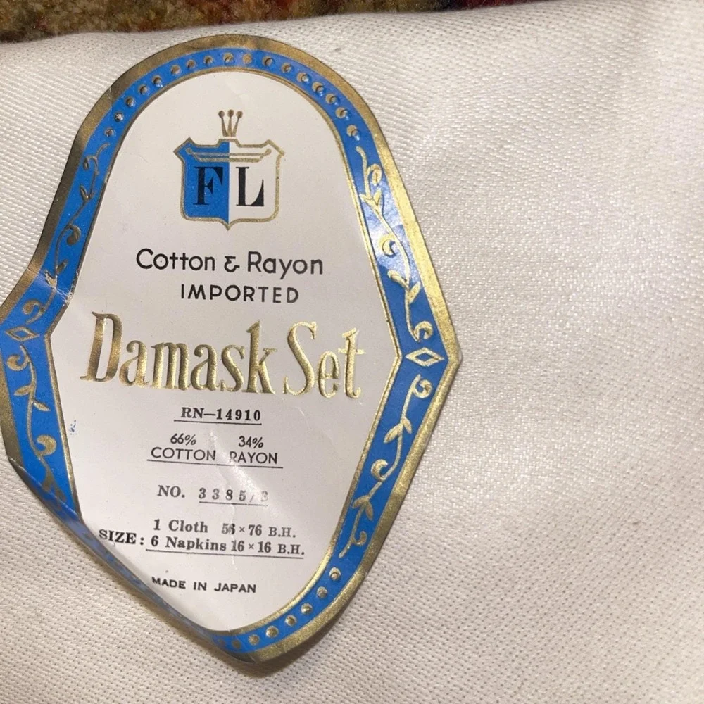 Vintage Damask Set table cloth & napkins original box 56 x 76 Japan NWOT